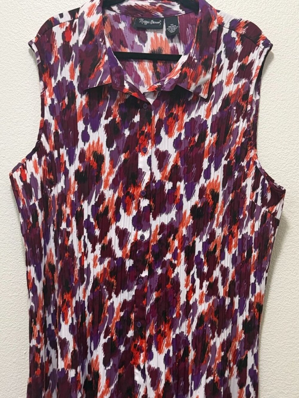 Maggie Barnes sleeveless button down colorful blouse, size 4X